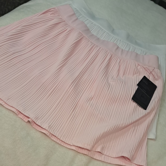 90° Degree By Relex Set Of 2 Jersey Charming Skorts Womens Size L - Picture 1 of 11